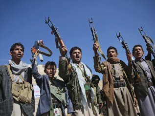 Gli Houthi: “Attaccheremo ancora”