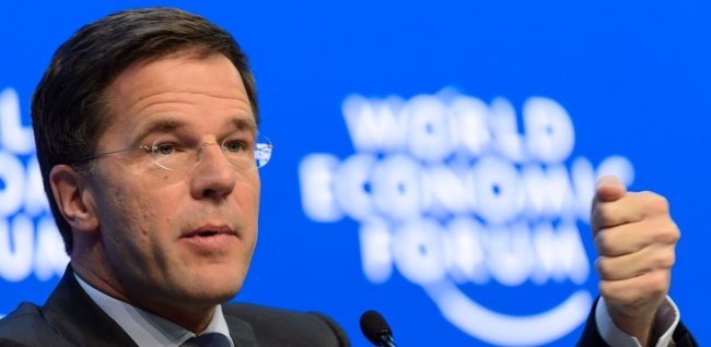 A Davos è l’ora dei falchi. E i mercati crollano. Rutte ha ragione?