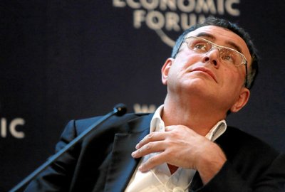 Roubini: “Le banche centrali hanno sbagliato. Il mondo rischia di avvitarsi