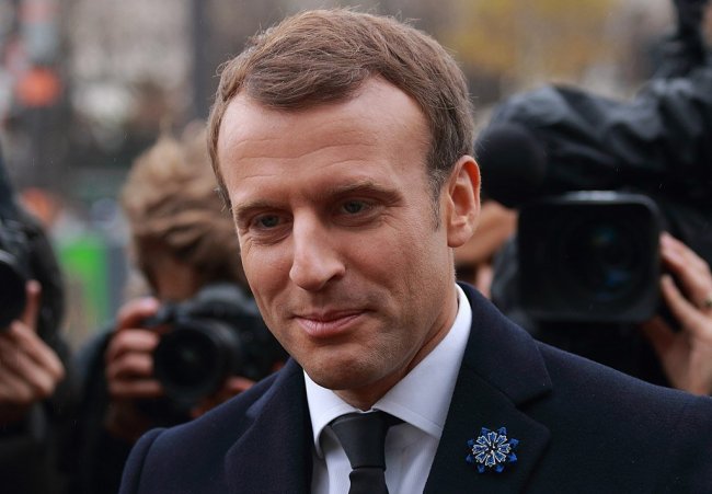 Macron: “I Paesi europei rischiano di diventare vassalli degli Usa”