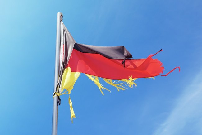 L’accusa della Corte dei Conti tedesca sul bilancio: “Nasconde il debito re
