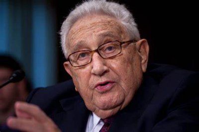 Scompare all’età di 100 anni Henry Kissinger