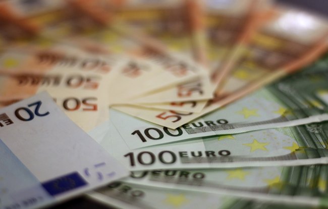 In Germania, Irlanda, Lussemburgo e Olanda il salario minimo supera i 2000e