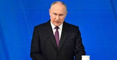 Putin: “Il peso economico dei Brics cresce e quello del G7 scende. Non c’è