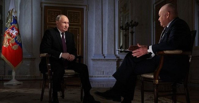 Putin: “Truppe al confine finlandese”