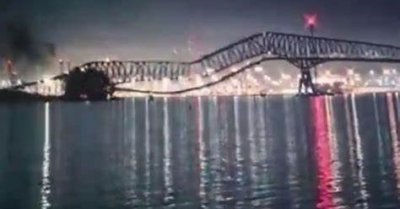 Baltimora, ponte collassa dopo l’urto di una nave cargo