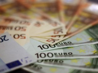 Fondi europei 2021-27: l’Italia ha finora speso appena lo 0,9%