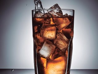 Olimpiadi Parigi 2024. Coca-Cola accusata di “sportwashing”