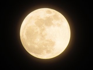 Dalla Cina un nuovo metodo per produrre acqua sulla Luna