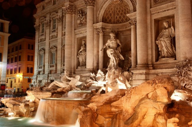 Fontana di Trevi a numero chiuso