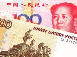 Russia e Cina provano a ridurre il peso del dollaro