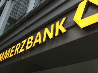 Commerzbank, maxi tagli (per resistere a UniCredit)