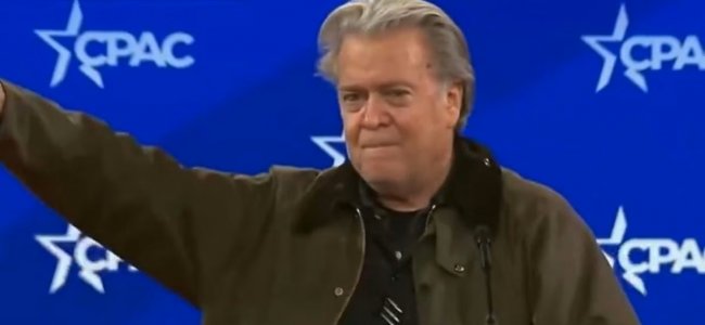 Il saluto di Bannon