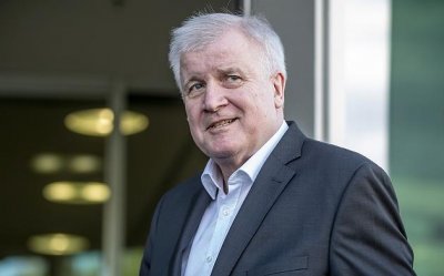 Per il sistema politico è crisi nera. Seehofer ha dato la spallata finale?