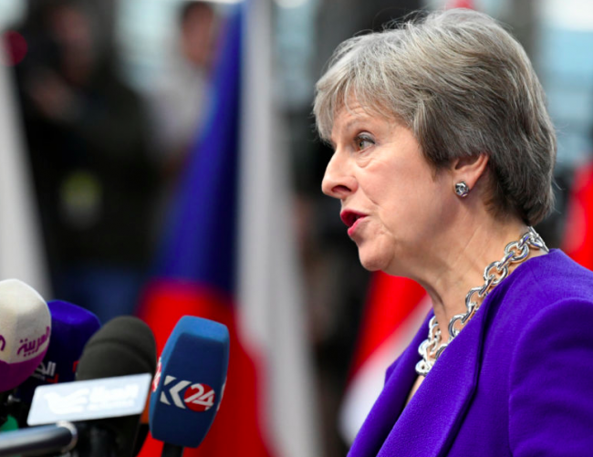 Brexit, il Governo dice sì all'intesa raggiunta da Theresa May