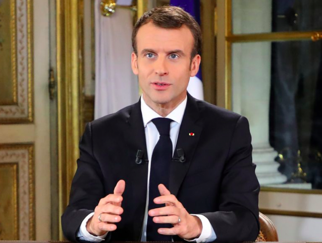 Macron: "Misure profonde, collera è giusta"