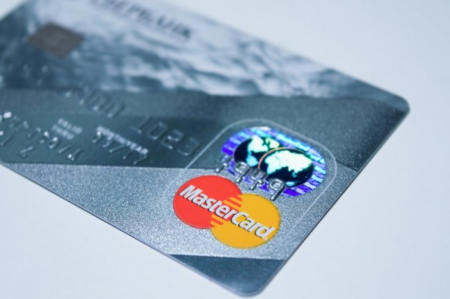 Ue, multa da 570 milioni di euro a Mastercard