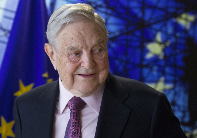 Soros: “Pechino usa l’intelligenza artificiale per controllare i cittadini”