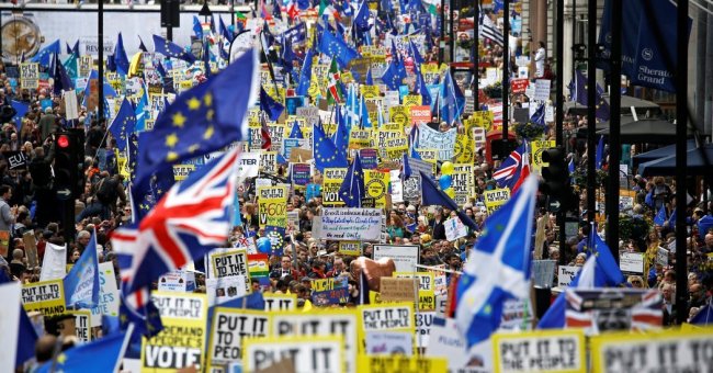 Brexit, 1 mln in piazza per chiedere un altro referendum