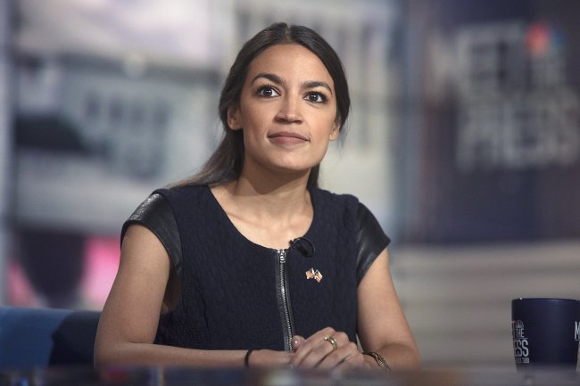 Clima, Ocasio-Cortez: "Tema elitario? Ditelo a chi muore avvelenato"