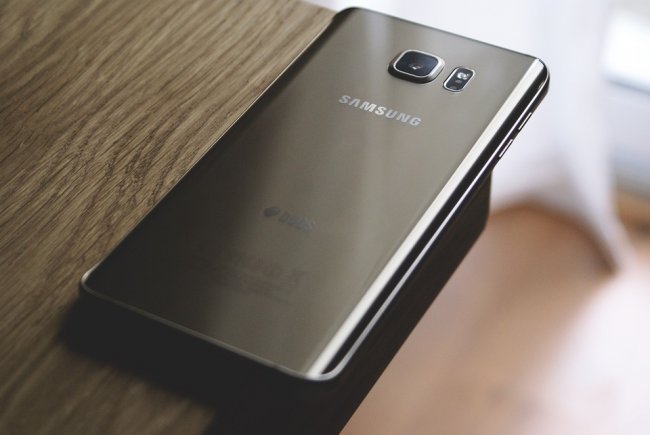 Allarme utili per Samsung: crollano del 60%