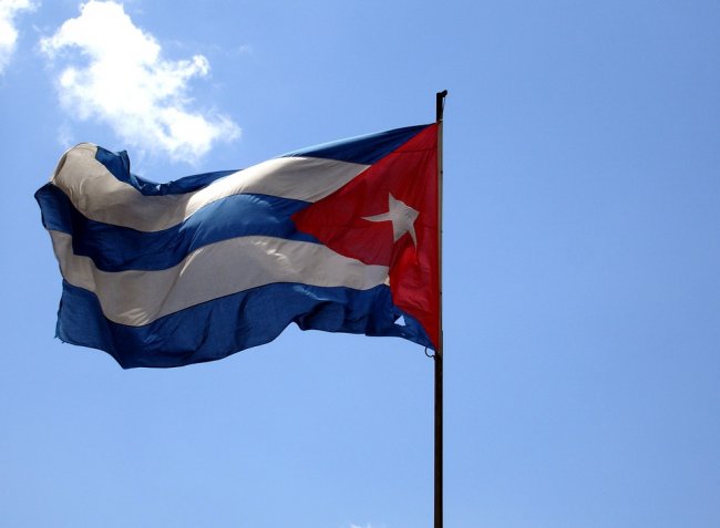 Cuba, svolta digitale: wifi libero