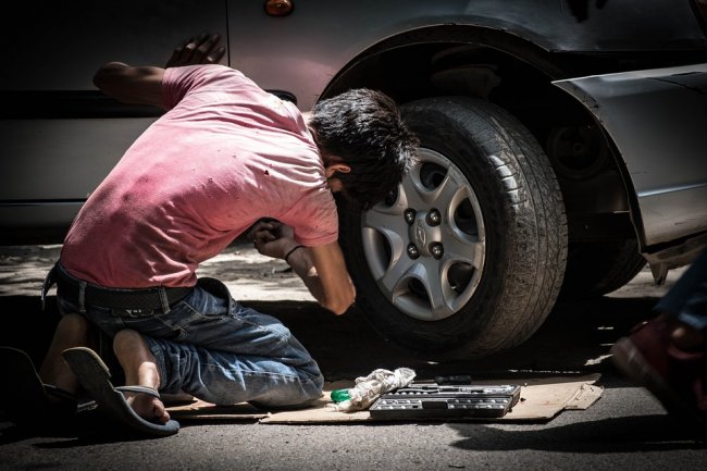 Non basta vietare il lavoro minorile per eliminarlo