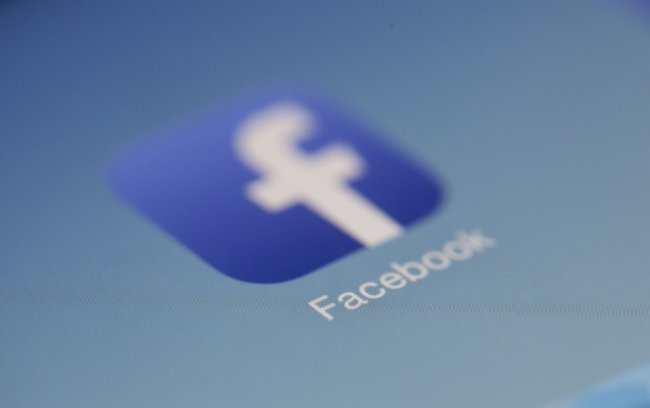 Fb, sanzione senza precedenti: 5 mld per chiudere il caso privacy