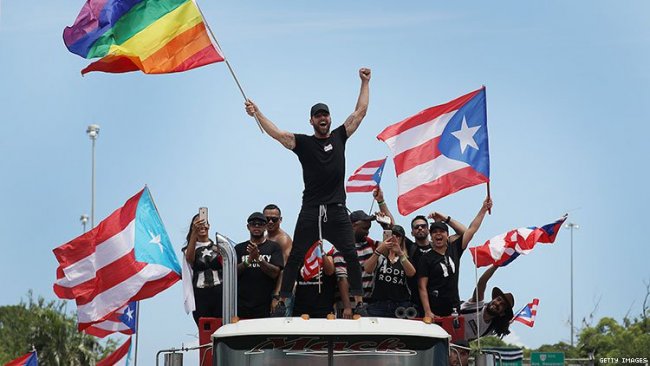 Porto Rico, Ricky Martin e la protesta fanno dimettere il governatore