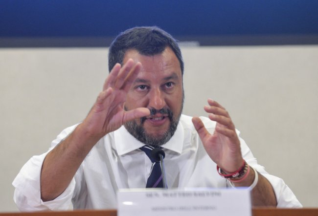 Salvini: “La maggioranza non c’è più, andiamo al voto”