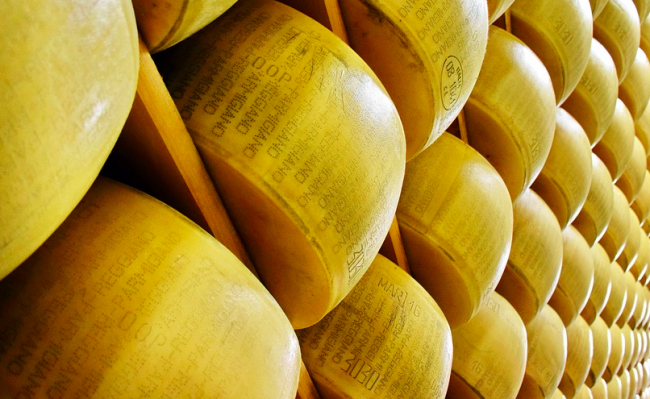 Dazi, a rischio il 90% dell’export di Parmigiano e Grana negli Usa