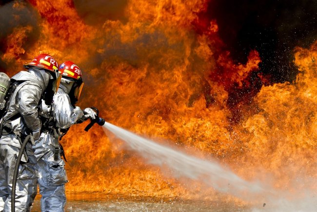 Incendi: stato di emergenza per 7 giorni