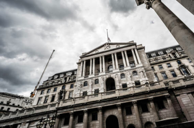 A sorpresa la ‘Bank of England’ taglia i tassi