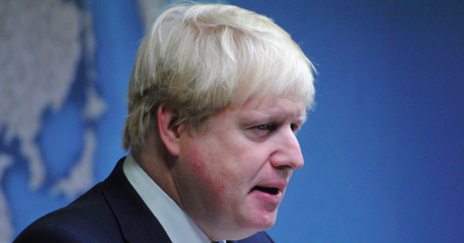 Johnson torna al lavoro dopo 3 settimane. E cita Cicerone