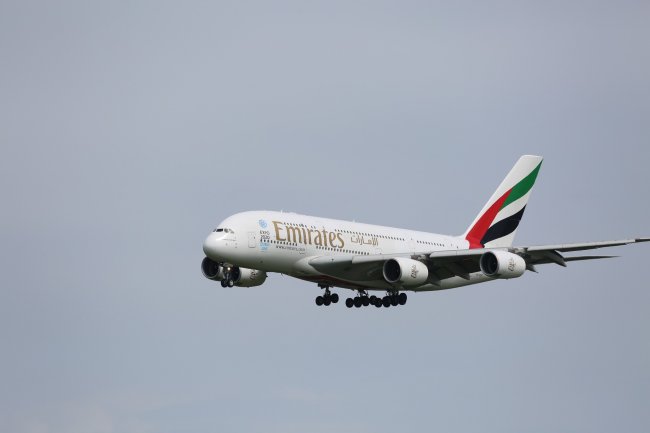 Emirates pronta a tagliare 30 mila dipendenti