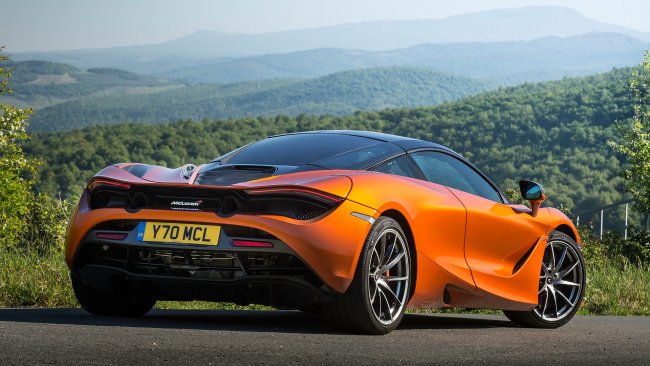 McLaren licenzia 1200 persone