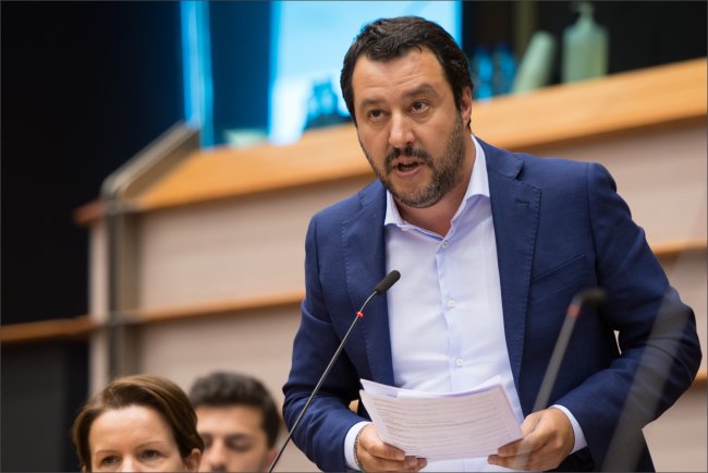 Salvini: “Lo Stato venda Bot per 200 mld agli italiani”