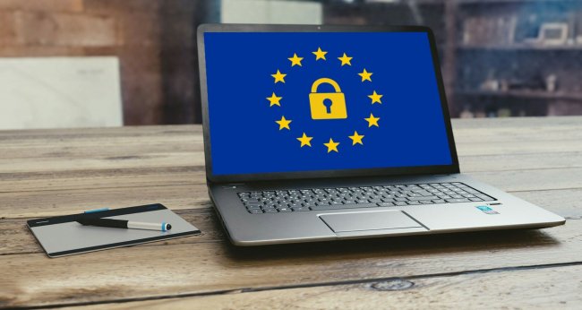 Privacy, la Corte europea invalida il trasferimento dei dati negli Usa