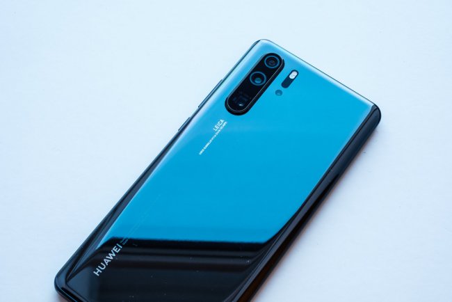 Huawei supera Samsung: è leader degli smartphone. Ma rischia il declino