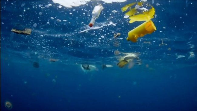 Nell’Atlantico c’è 10 volte più plastica del previsto