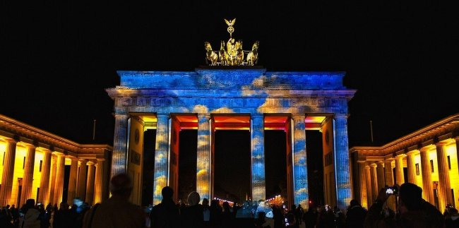 Berlino dice addio al pareggio di bilancio. Ma ...