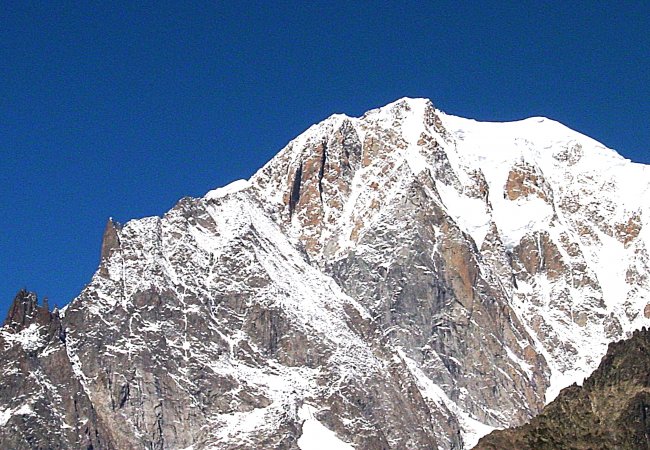 Monte Bianco, la lite tra Italia e Francia nelle mani della Commissione