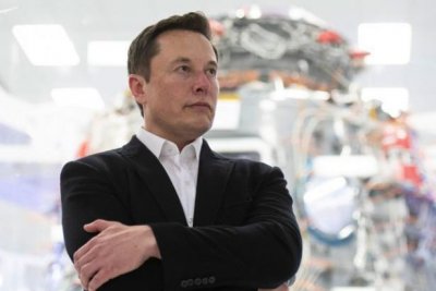 Tesla vale 766 miliardi. Più di Fb 