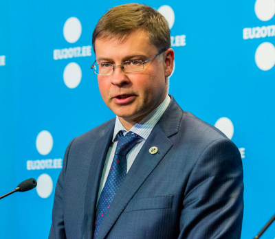 Dombrovskis, occorre mantenere una politica di bilancio responsabile