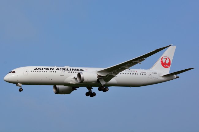 Japan Airlines: “Quarantena e cure pagate in caso di contagio”