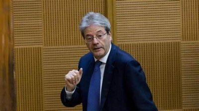 Gentiloni: “Nel 2022 l’economia tornerà a livelli pre-crisi. Ma …”