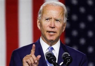 La Camera approva il piano di aiuti da 1.900 miliardi voluto da Biden