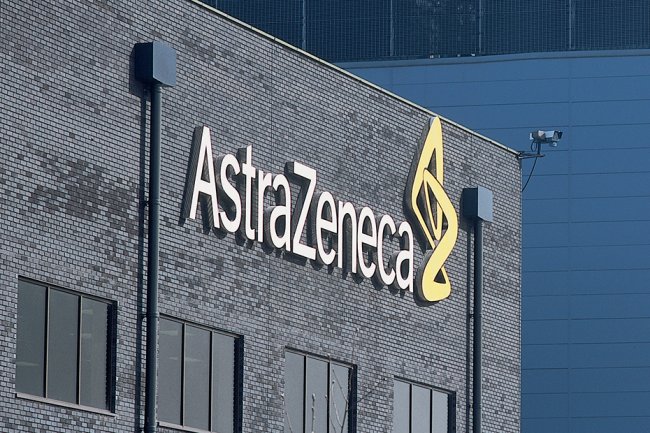 L’Italia blocca l’export di dosi Astrazeneca