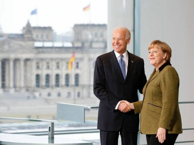 L’ultima trasferta negli Usa di Merkel. Biden: “Amici con divergenze”