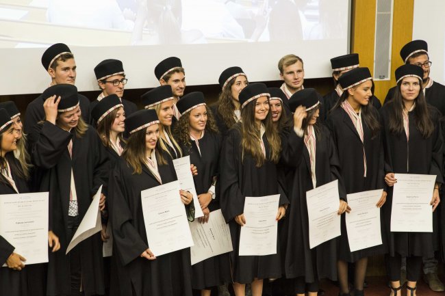 In Italia solo il 20% ha una laurea. Nell’Unione il 33%